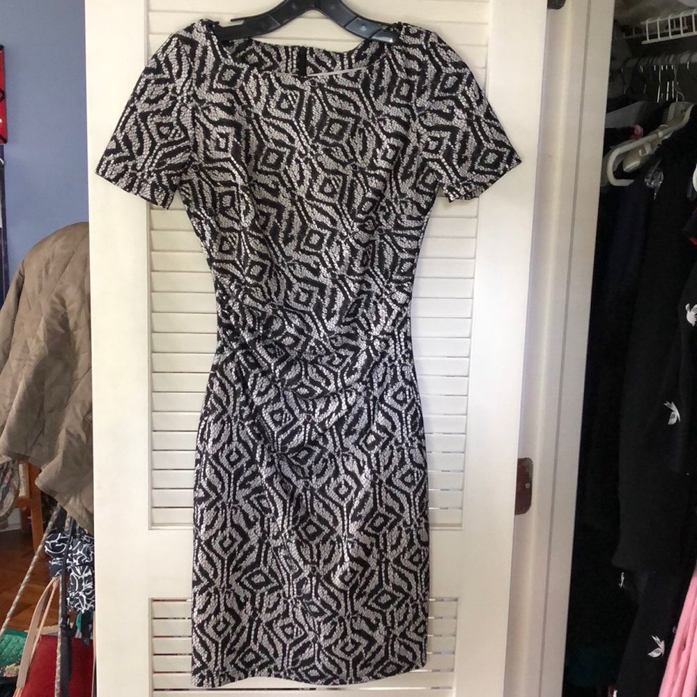EUC Reiss Black and White Short Sleeve Dress